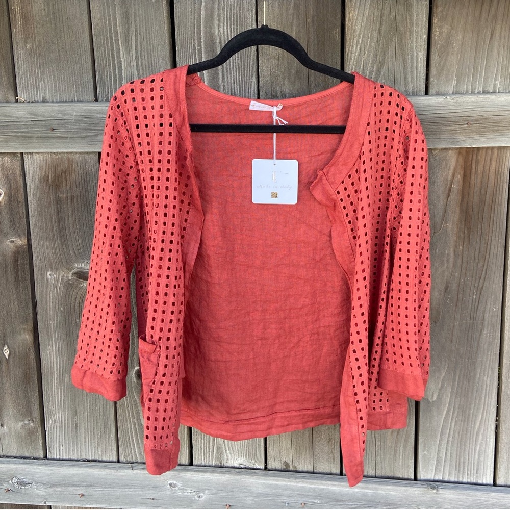 Vibrant Open Outer Layer